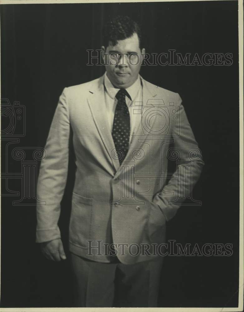 1988 Press Photo John McConnell, actor as &quot;The King Fish&quot; - Historic Images