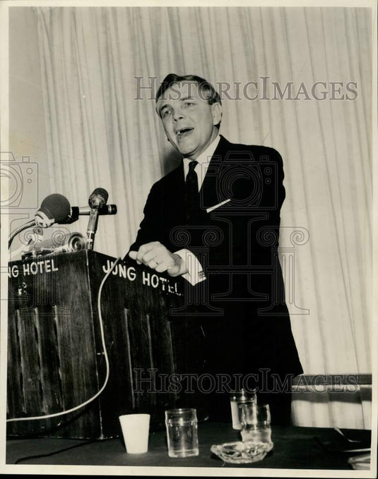 1966 Press Photo Governor John J. McKeithen Addresses Governor's Conference-Historic Images