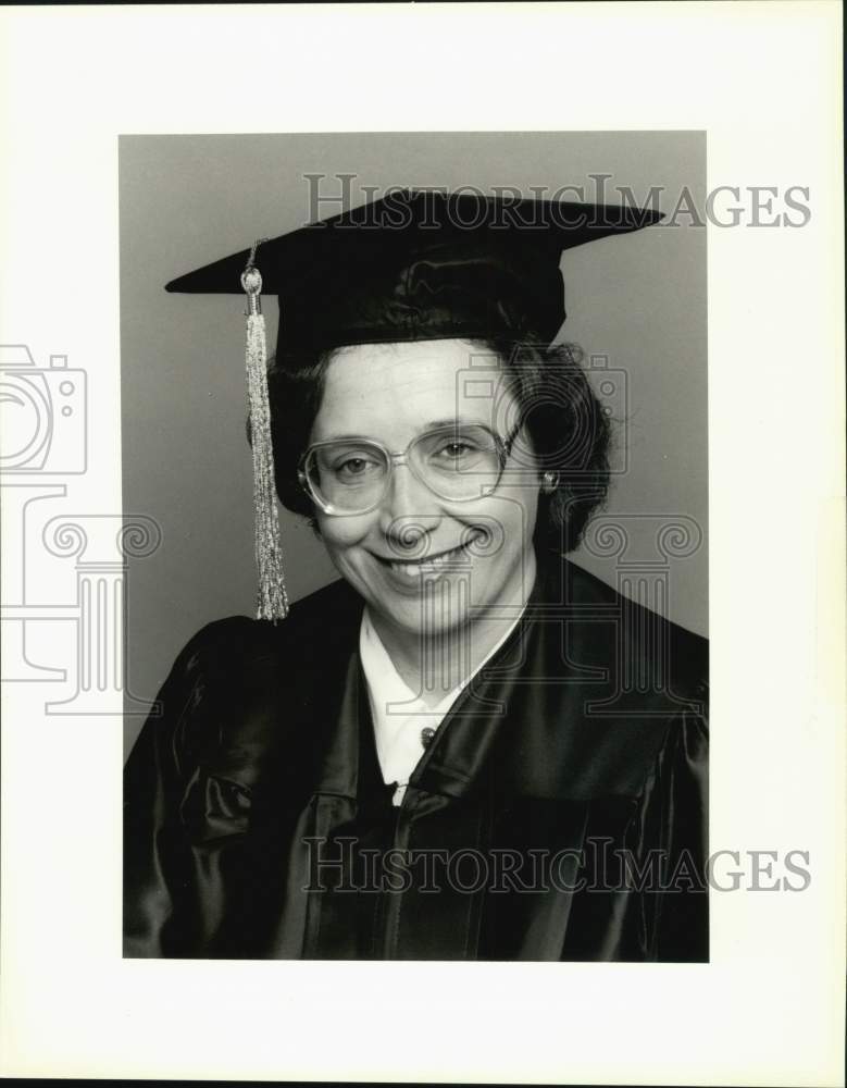 1993 Press Photo Ruth Mathes, Summa Cum Laude, University Of New Orleans - Historic Images