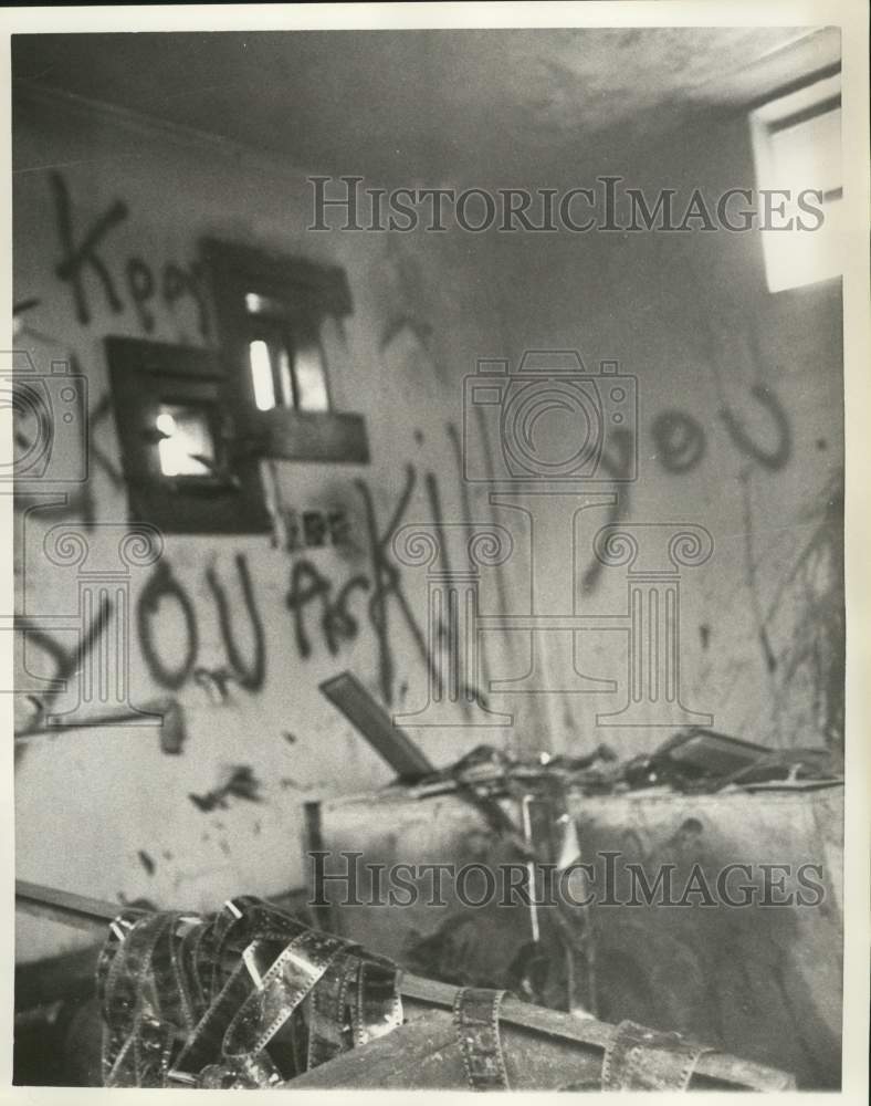 Press Photo Vandalism at Marrero Drive Inn - Historic Images