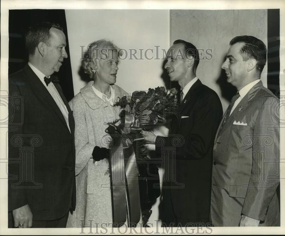 1962 Press Photo Mr. Curtis Lovilll and other Lions International in New Orleans - Historic Images