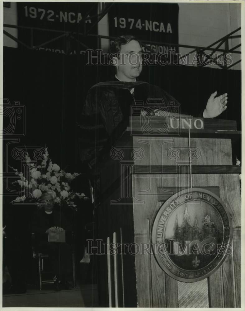 1978 Press Photo U.S. Rep. Robert Livingston addresses University of New Orleans - Historic Images