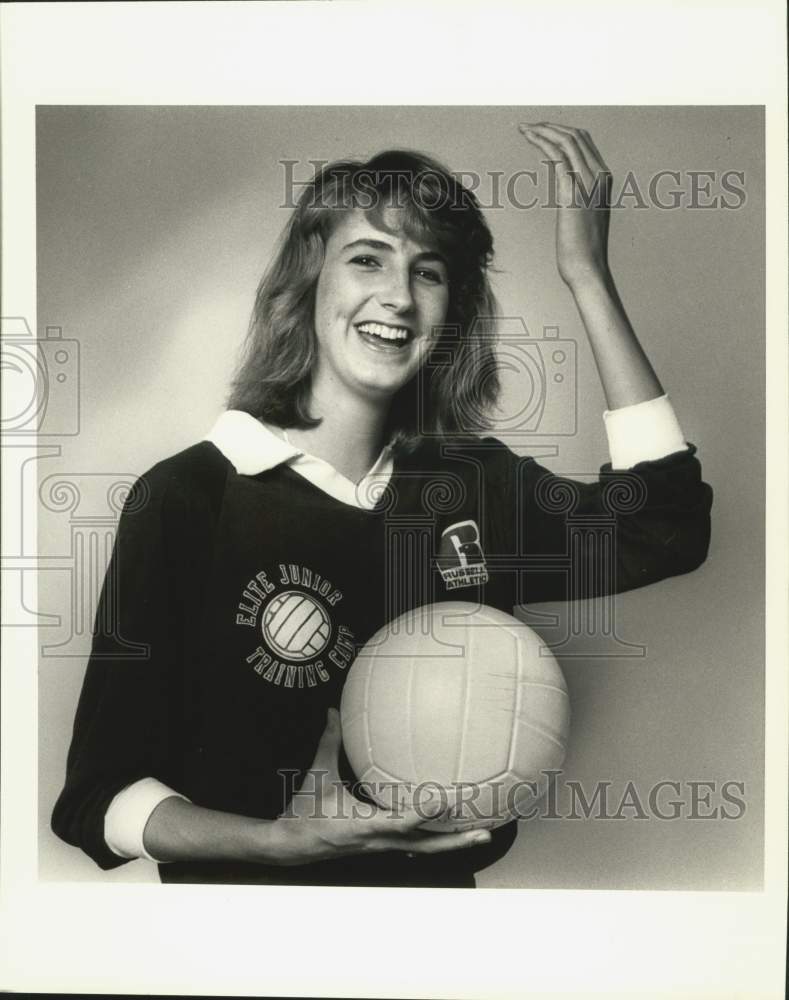 1987 Press Photo Angie Miller, Elite Junior Training Camp for volleyball - Historic Images