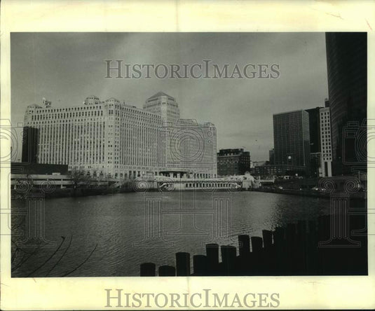 1987 Press Photo Merchandise Mart, Chicago - nob84302 - Historic Images
