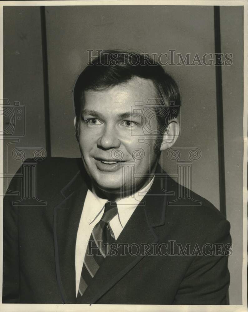 1969 Press Photo Jack McNeil, vice-president of dealer sales for Giddeon Durkee - Historic Images