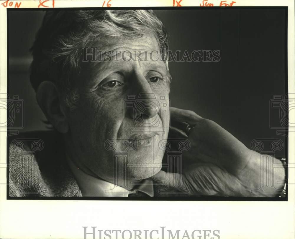 1986 Press Photo Theater Director Jonathan Miller in New Orleans - nob85977- Historic Images