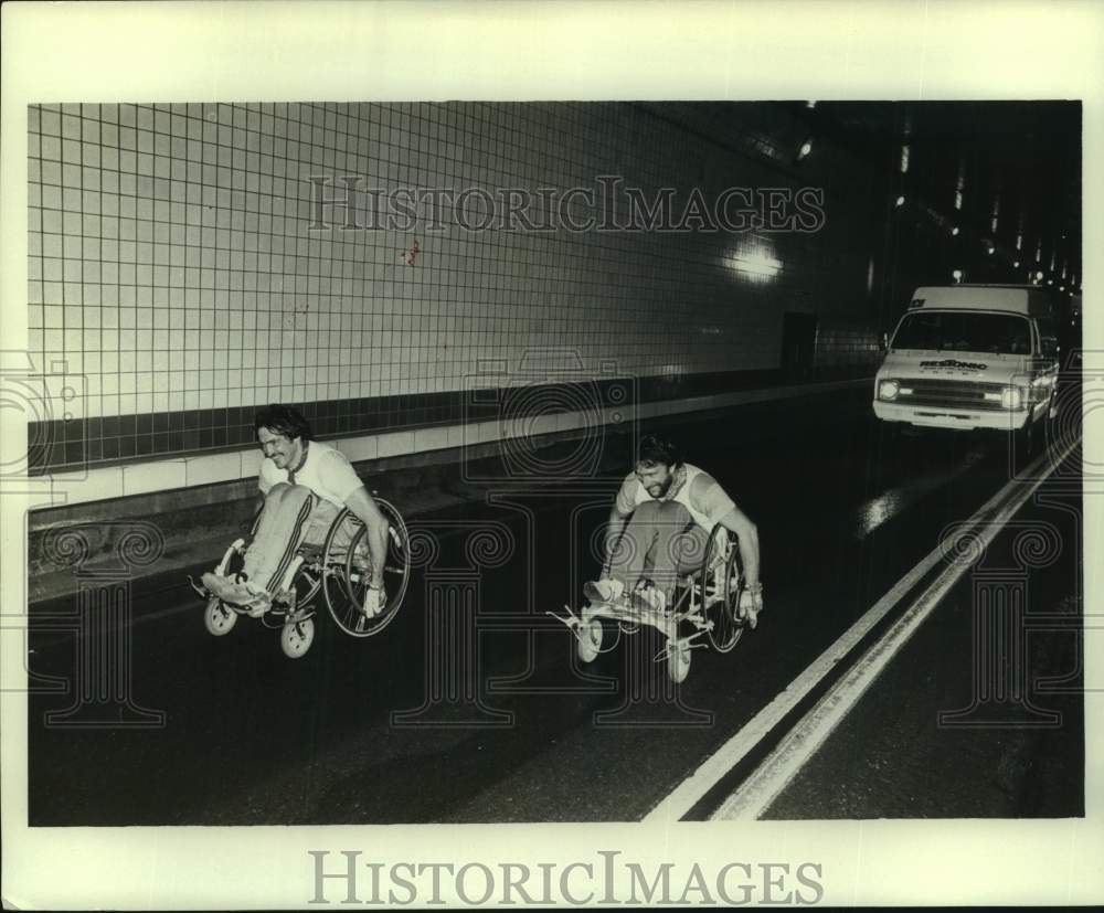 1986 Press Photo George Murray during wheelchair race - nob89978 - Historic Images