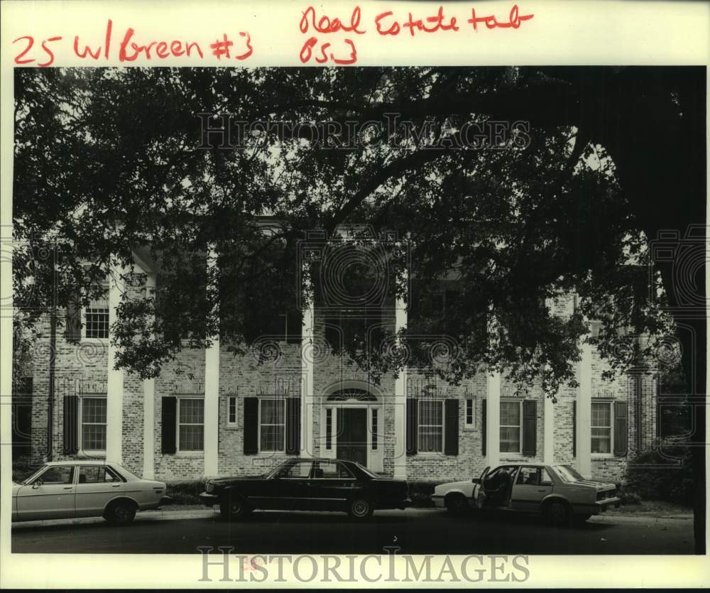 1985 Country Day administration building dates from the 1920s - Historic Images