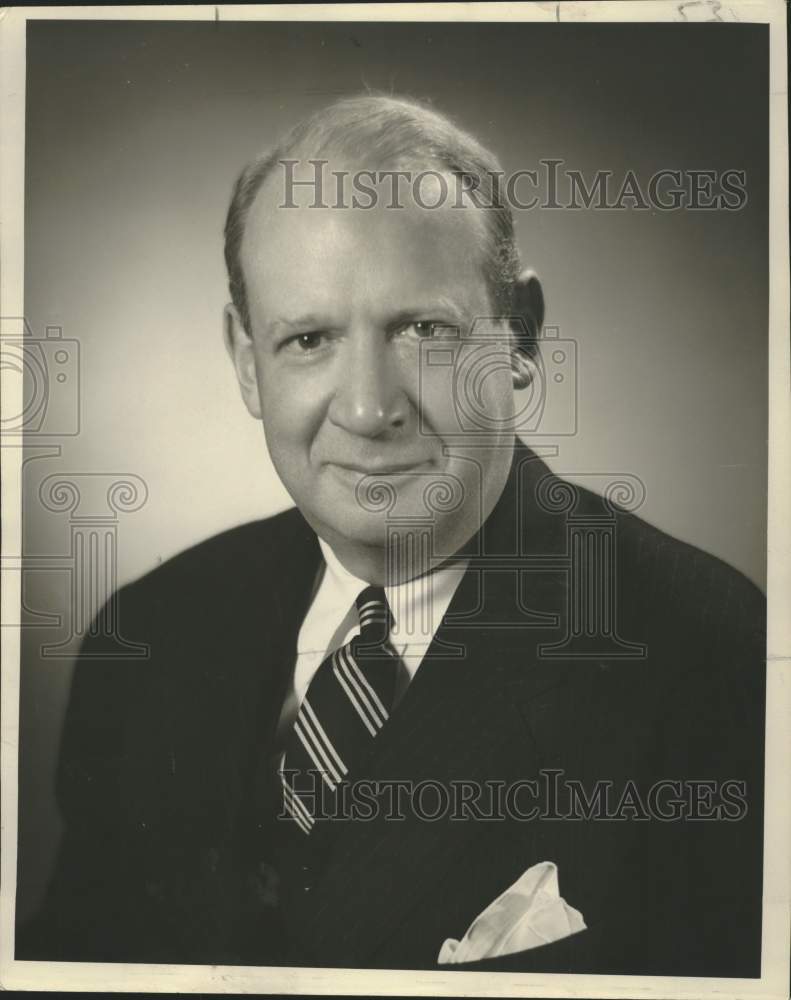 1952 James F. Oates, Jr., chairman Peoples Gas Light and Coke Co. - Historic Images