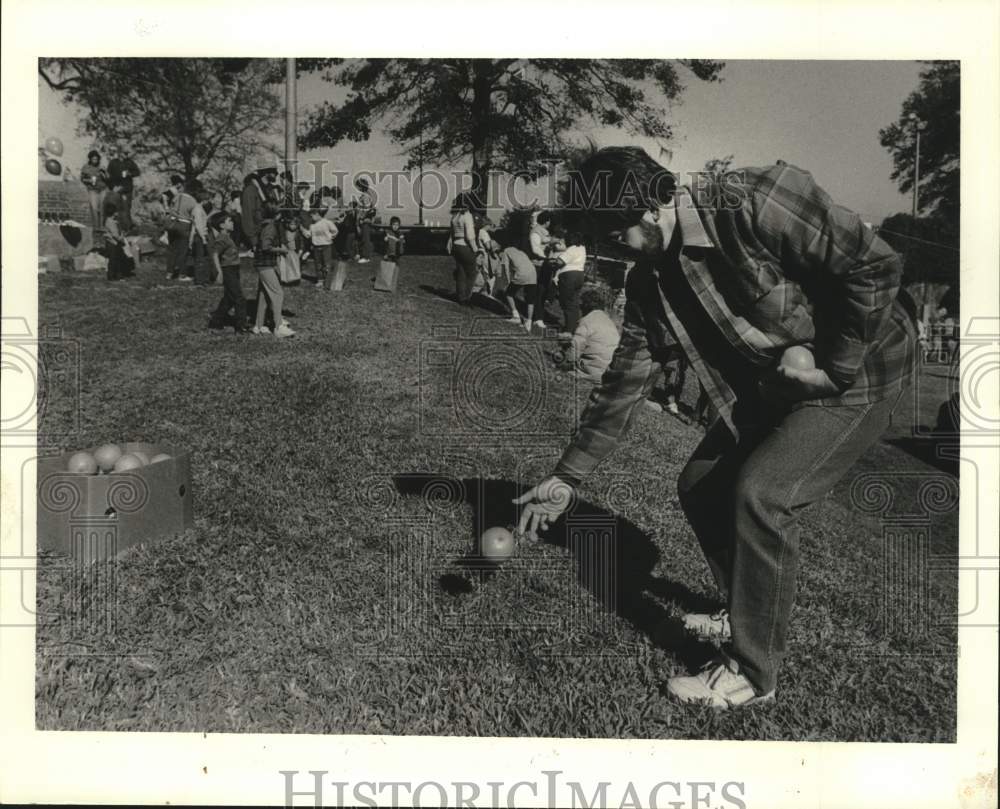 1986 Press Photo Preparing For Race, Plaquemines Parish Fair &amp; Orange Festival - Historic Images