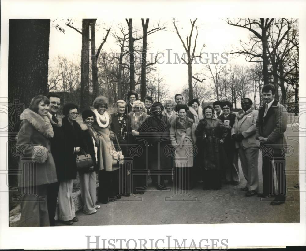 Dobbs Award Winners Visit Elvis Presley Estate, Graceland. - Historic Images