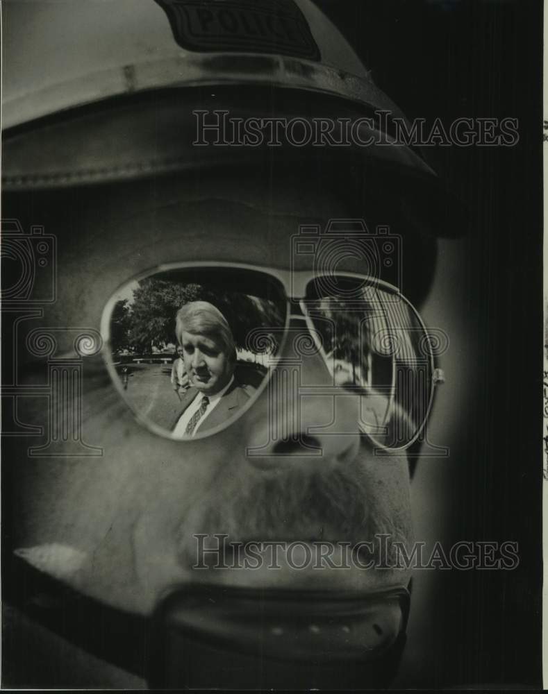 1980 New Orleans Police Chief James C. Parsons Reflected in Glasses - Historic Images