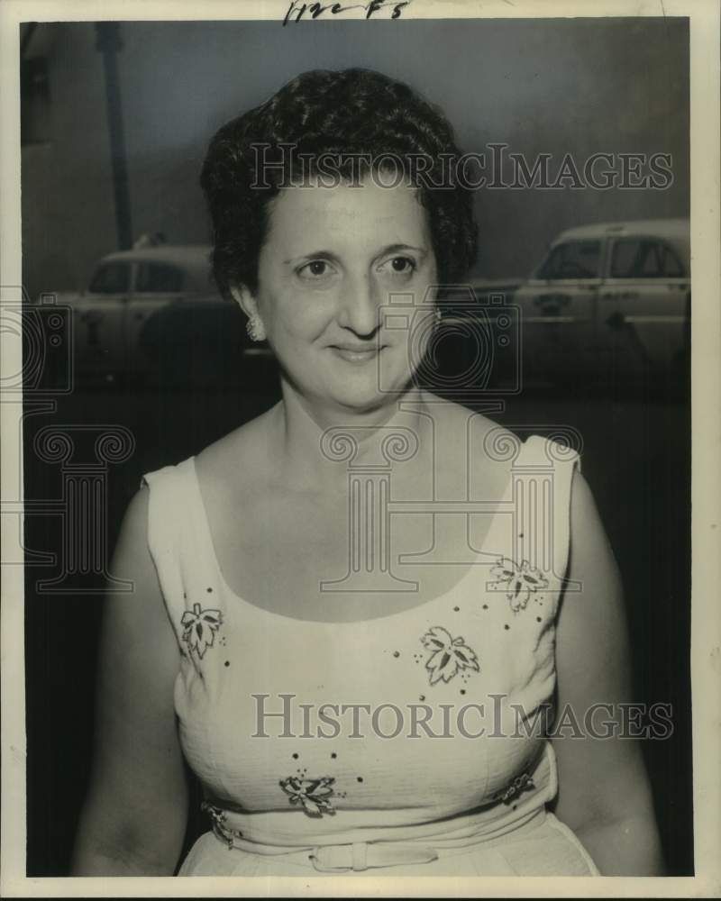 1959 Mrs. George Stassi on Khrushchev &#39;s visit to her country - Historic Images