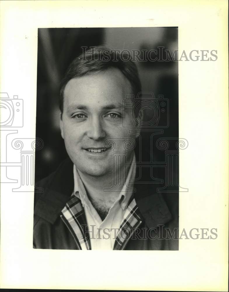 1990 Press Photo Holy Cross High School - John Priola, Basketball Coach - Historic Images
