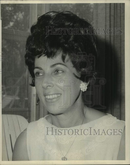 1968 New Orleans Woman's Club - Mrs. Ronald Porter, Member - Historic Images