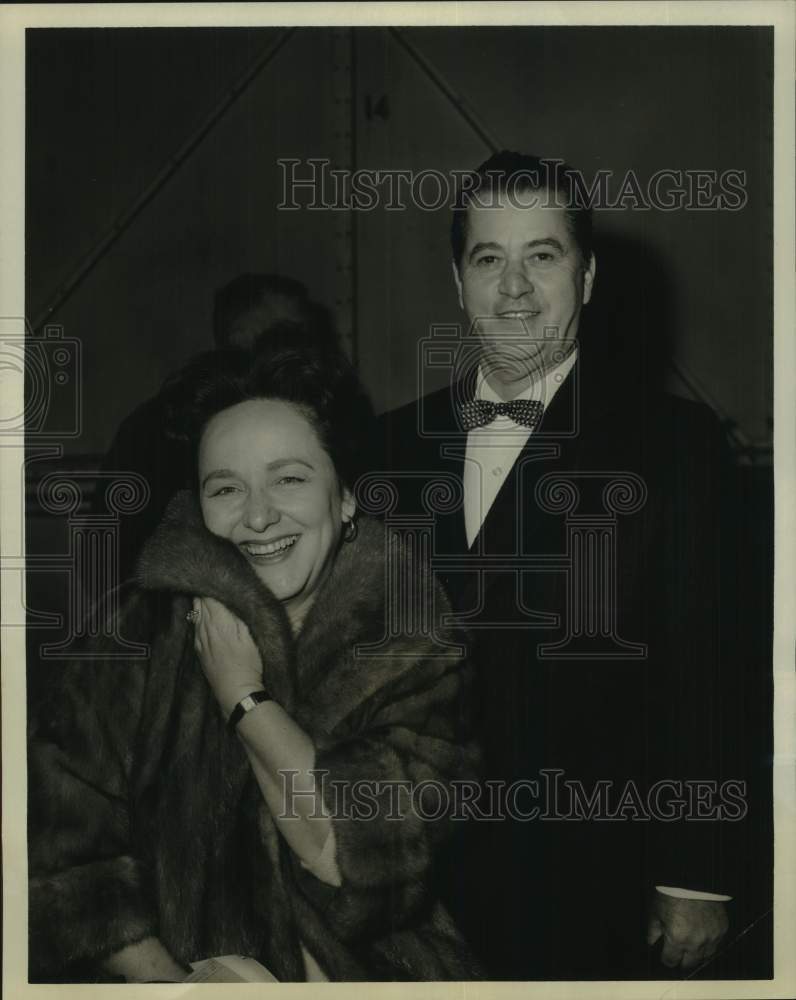 1966 Press Photo Mr. &amp; Mrs John G. Panzega Return from European Holiday-Historic Images