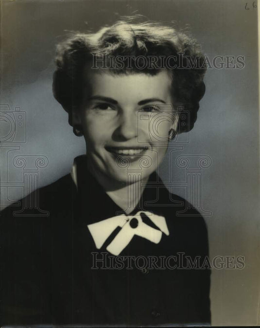 1955 Press Photo Elaine Marguerite Prudhomme, St. James Major Church - noc16003-Historic Images