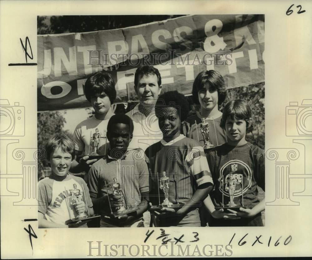 1977 Press Photo Punt, Pass and Kick Competition Winners, Metairie Playground - Historic Images