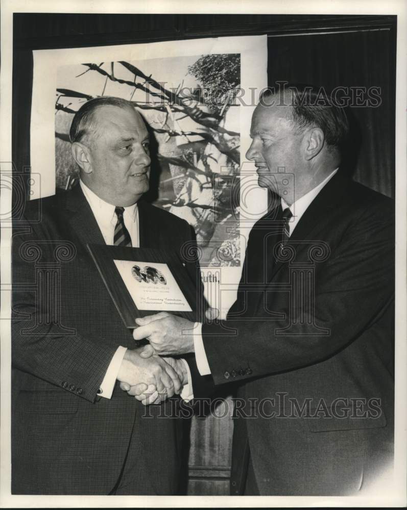 1966 Press Photo Radio Free Europe chairman E. Rowley, W. Murphy in Louisiana-Historic Images