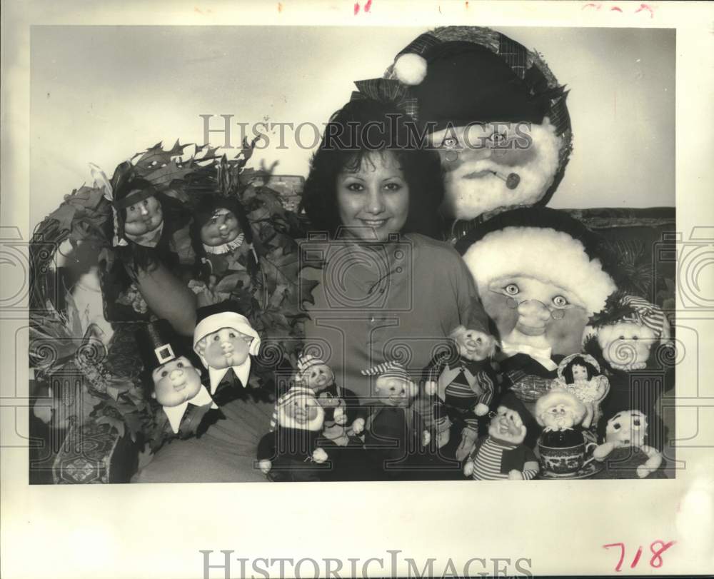 1988 Rafael Ruffino with soft sculptures at Christian Women&#39;s Club - Historic Images