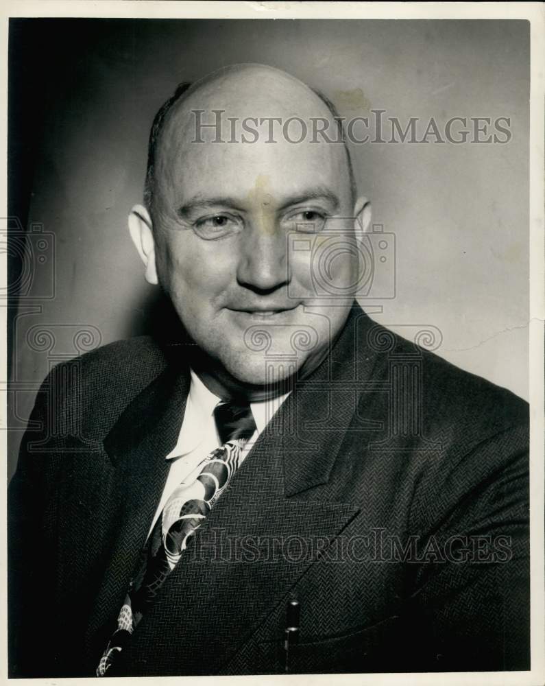 Press Photo David Pierce, General Investment Manager of Prudential in closeup-Historic Images