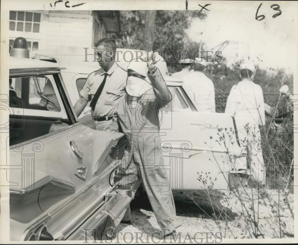 1961 Press Photo Cuban Refugee picked up by SS Atlantic Seaman off Louisiana-Historic Images