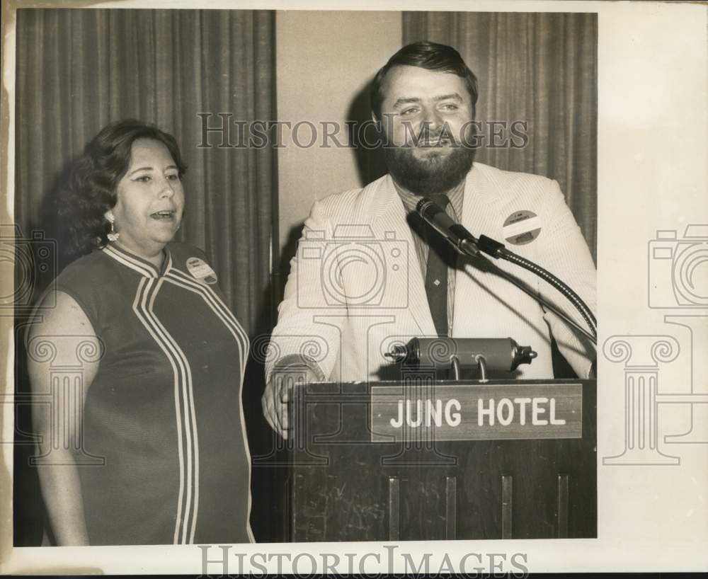 1971 Press Photo Miss Beverly Peters and Robert Starnes at Medicare Meeting- Historic Images