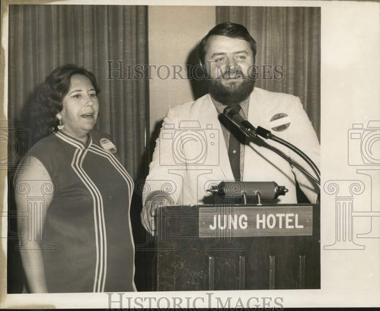 1971 Press Photo Miss Beverly Peters and Robert Starnes at Medicare Meeting- Historic Images