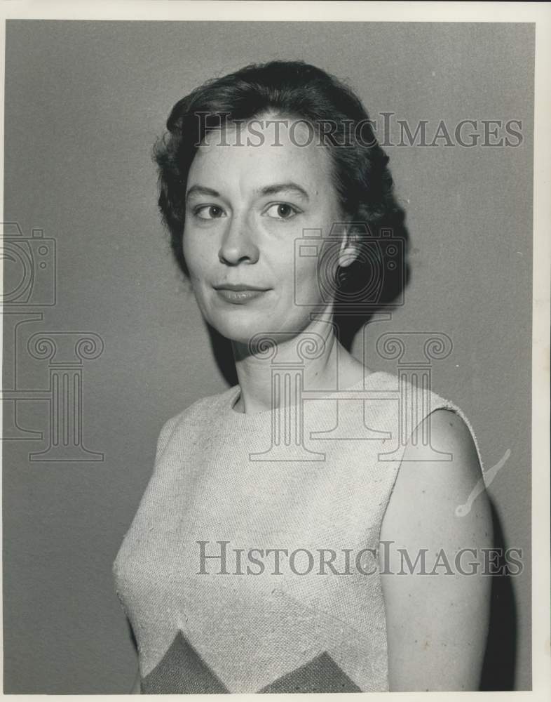 1967 Press Photo Mrs. August Staub, Women&#39;s Club of LSUNO at theatre restaurant.-Historic Images