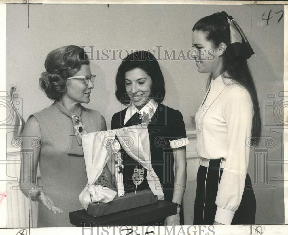 1970 New Orleans Hadassah Members Prepare for Donor Luncheon - Historic Images