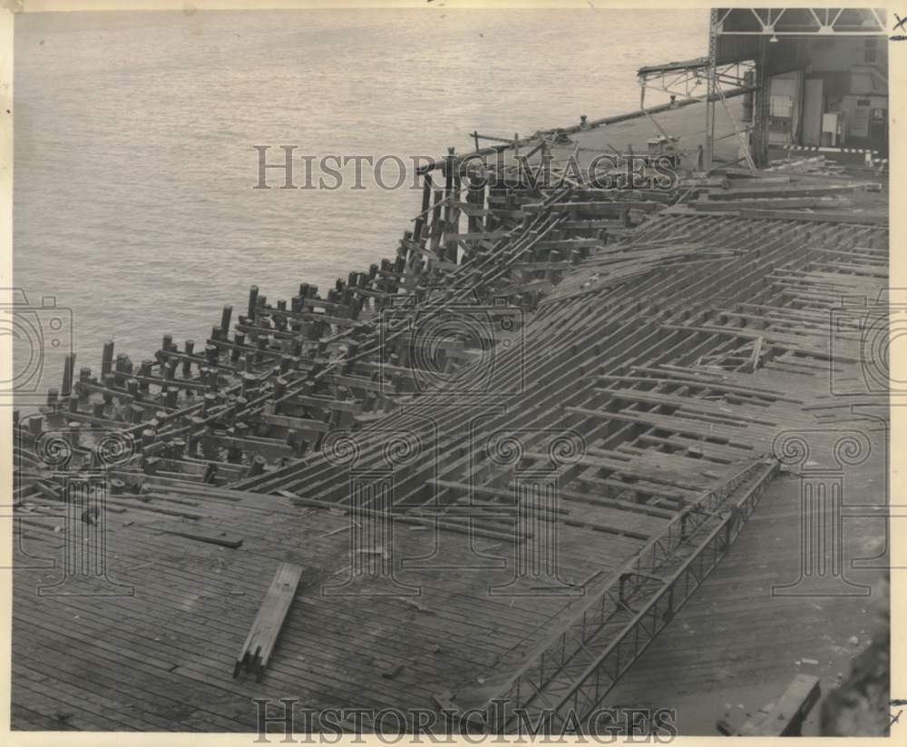 1964 Press Photo Mississippi riverbank soil borings from Pauline Street Wharf-Historic Images