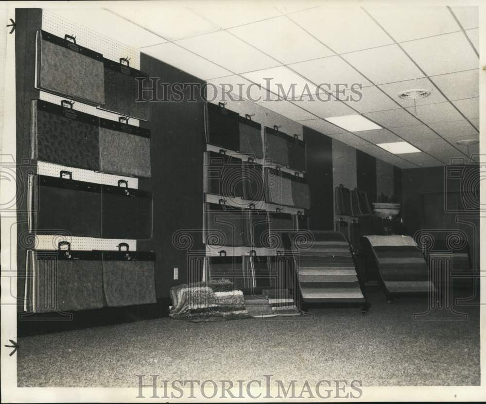 1969 Press Photo Carpet samples on display at Quality Carpets&#39; new store. - Historic Images