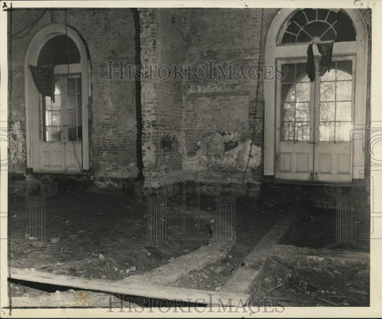 1962 Press Photo Presbytere's circular brick foundation is exposed. - noc22988-Historic Images