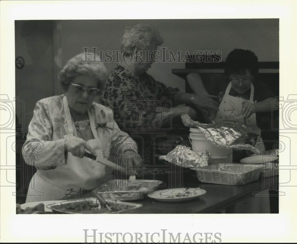 1993 Wives of St. Luke Knights of Columbus Serve on St. Joseph&#39;s Day - Historic Images