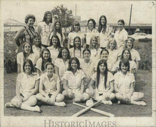 1972 Press Photo Sacred Heart Girls' High School Coaches Association Winners- Historic Images
