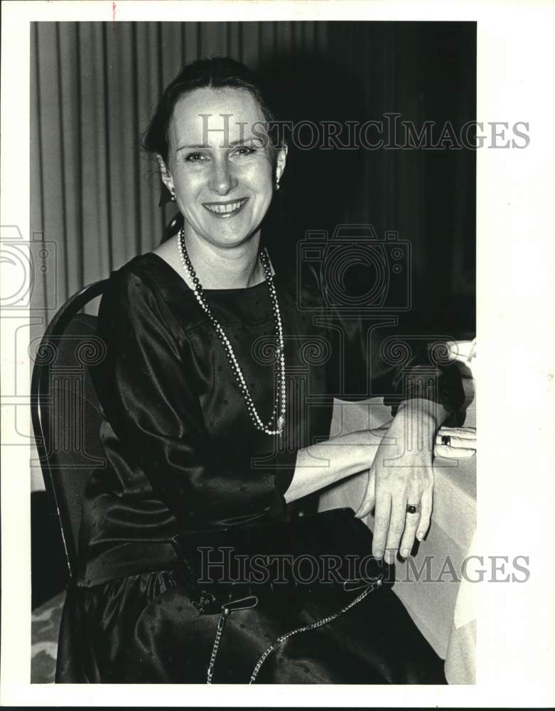 1989 Doctor Donna Ryan at Hotel Dieu - Historic Images