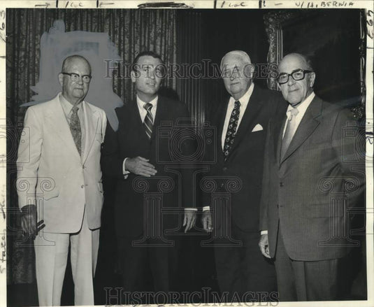 1973 Press Photo William H. Saunders, Jr. retired from Hibernia National Bank- Historic Images