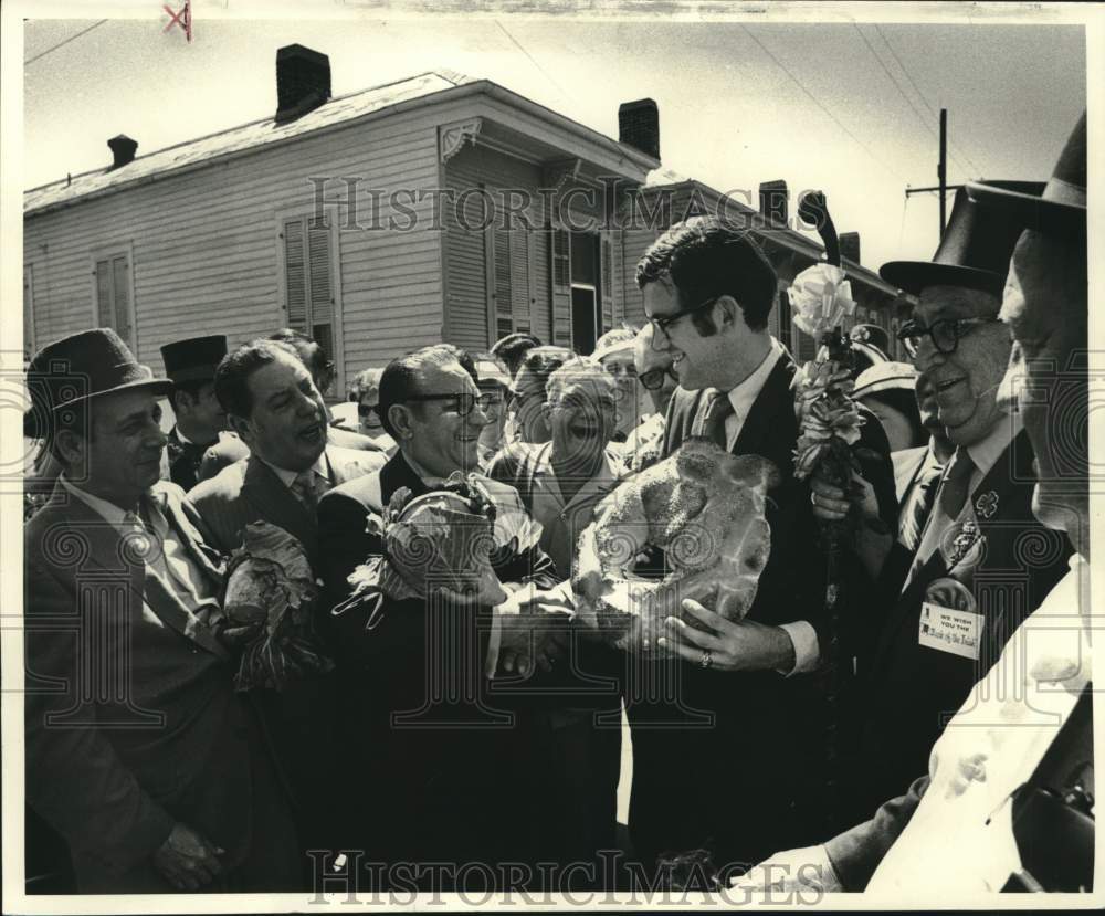 1971 Press Photo St. Patrick&#39;s-St. Joseph&#39;s Day &quot;ecumenical&quot; exchange meeting - Historic Images