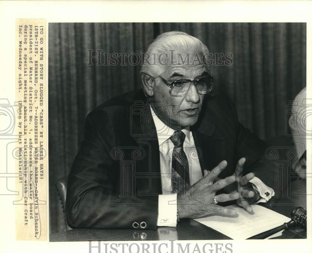 1981 Water Board President Calvin Schenck address water board - Historic Images