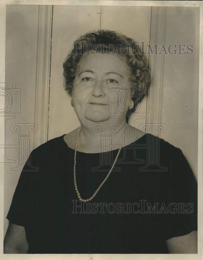 1967 Mrs. R.G. Patterson, head of Protestant Children&#39;s Home Aux. - Historic Images