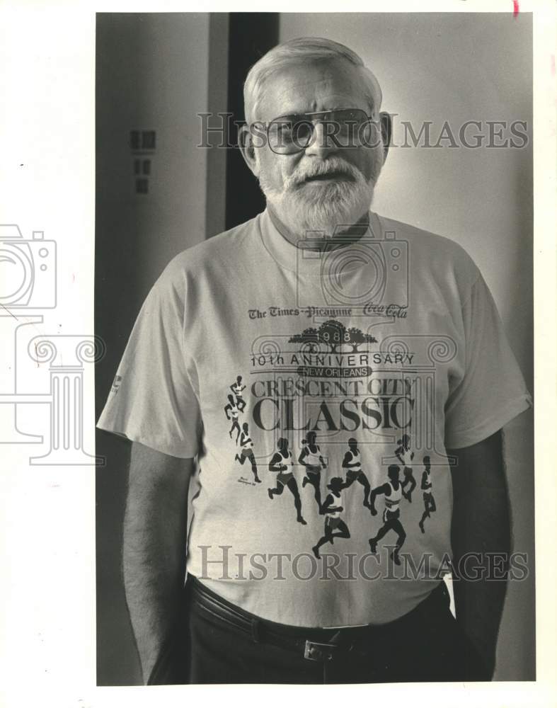 1988 Press Photo Bill Rainey in Crescent City Classic T-Shirt - noc33468- Historic Images