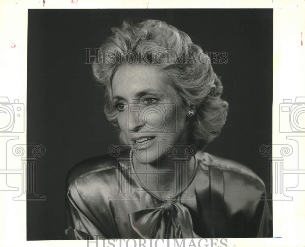 1983 Consultant Marjorie Reed. - Historic Images