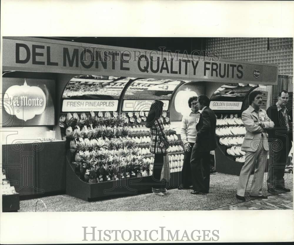 1977 People Gather by Del Monte Quality Fruits Exhibit at Convention - Historic Images