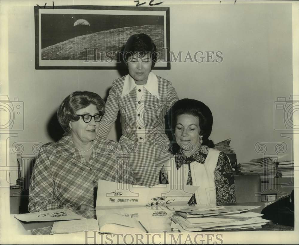 1973 Women Against Crime chairmen meet in New Orleans - Historic Images