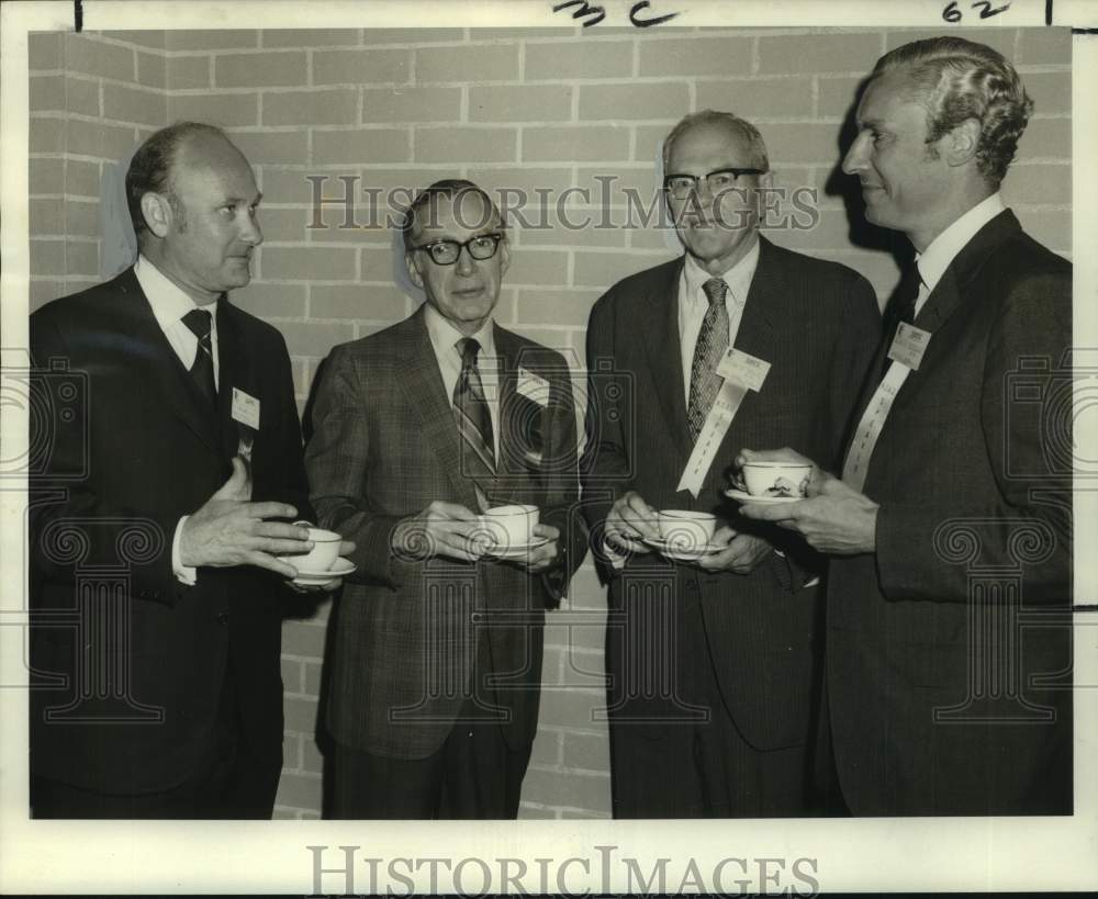 1971 New Orleans Academy of Ophthalmology members at the Fairmont - Historic Images