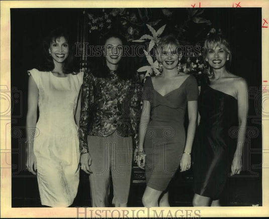 1990 Press Photo Ladies attend the Fashion Mannequin event - Historic Images