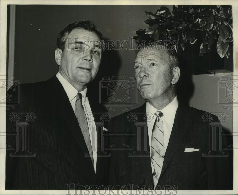 1966 Governor McKeithen &amp; Ken Shaffer at PAR Meeting - Historic Images