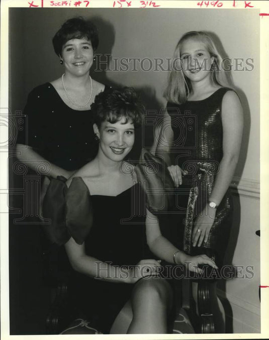 1993 Met CC - Amy Young, Missy Duhon, Pamela Young - Historic Images