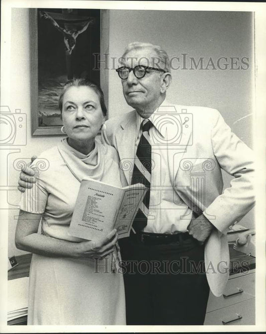 1979 Leo and Marion Zinser with Pamphlet-Historic Images