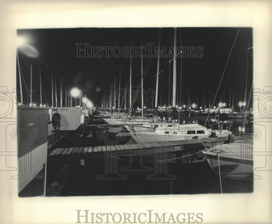 1976 Press Photo Southern Yacht Club at Night - noc40968- Historic Images